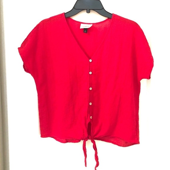 2/$15 Universal Thread - Red Front Tie Top - Picture 3 of 7